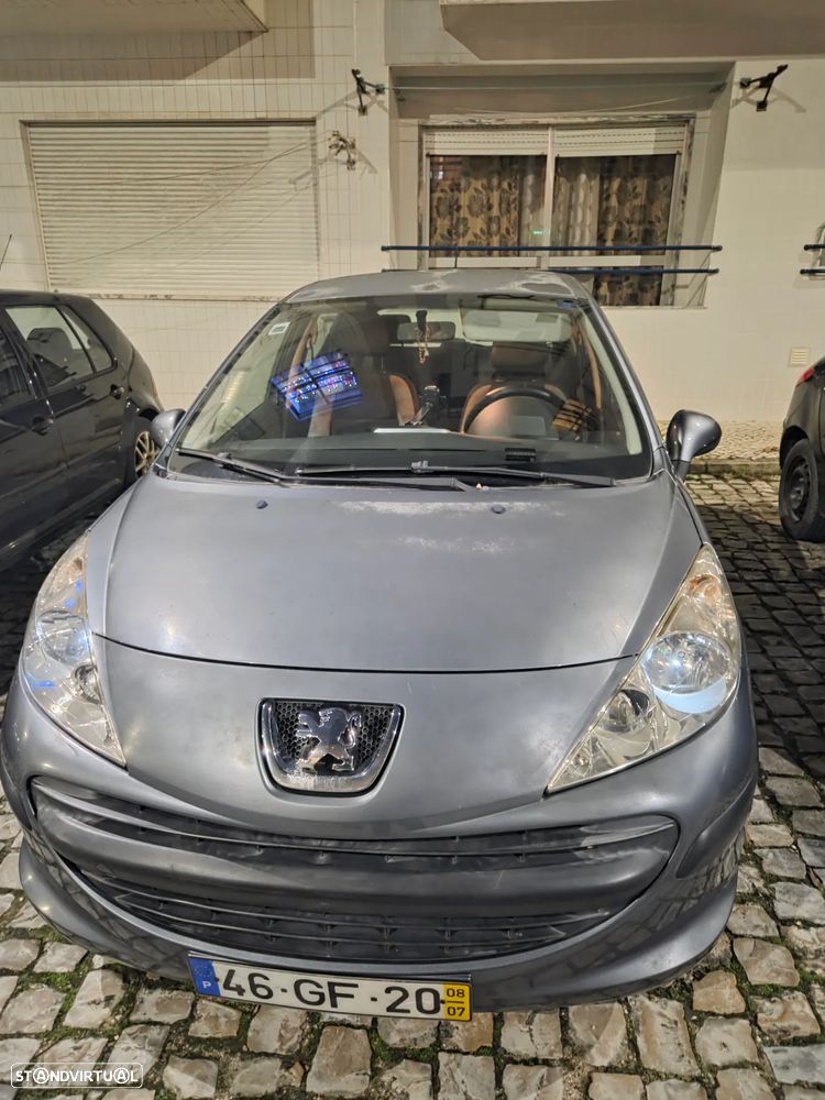 Peugeot 207 1.4 16V Open - 1