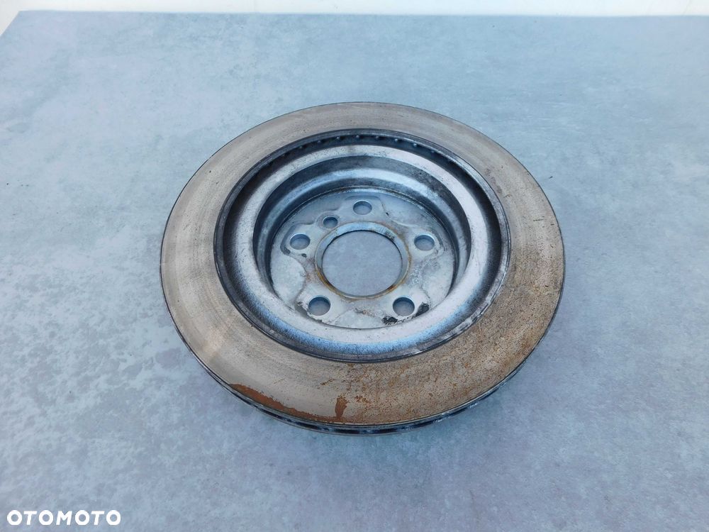 BMW X1 U11 tarcza hamulcowa tył ORYGINAŁ idealna - 3