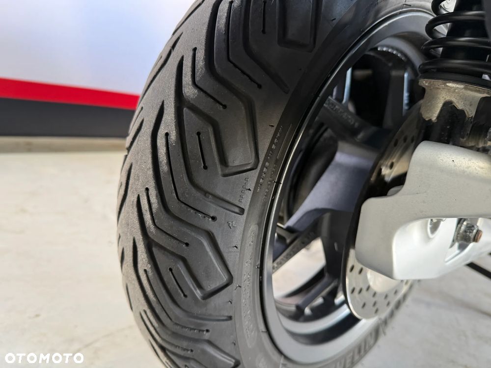 Yamaha X-max - 8