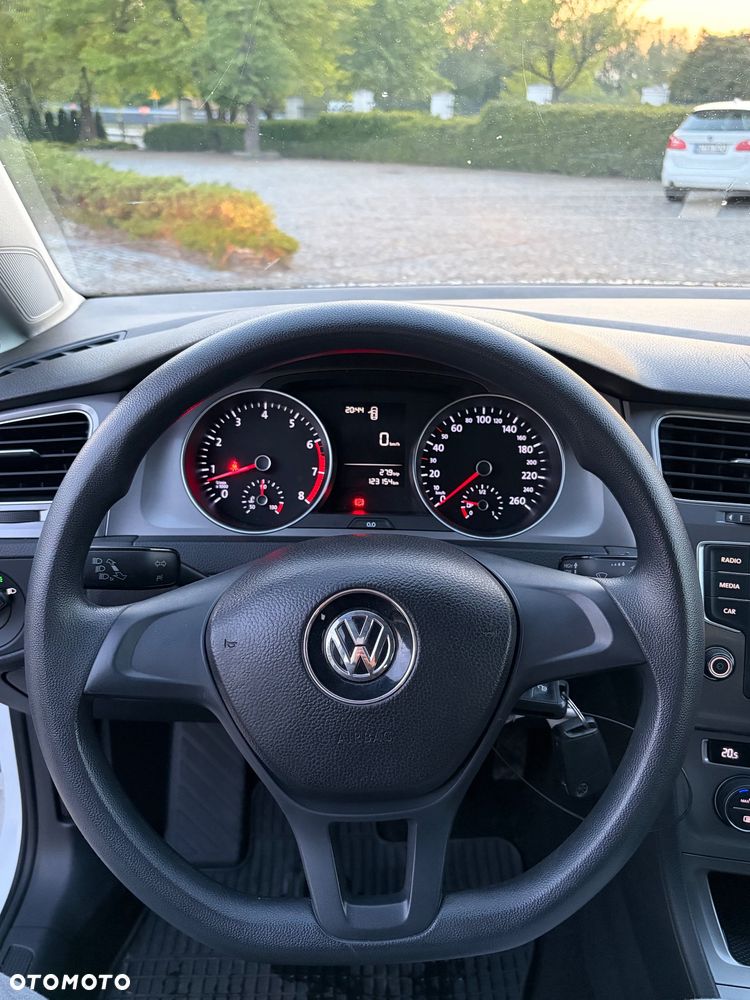 Volkswagen Golf 1.2 TSI BMT Start - 9