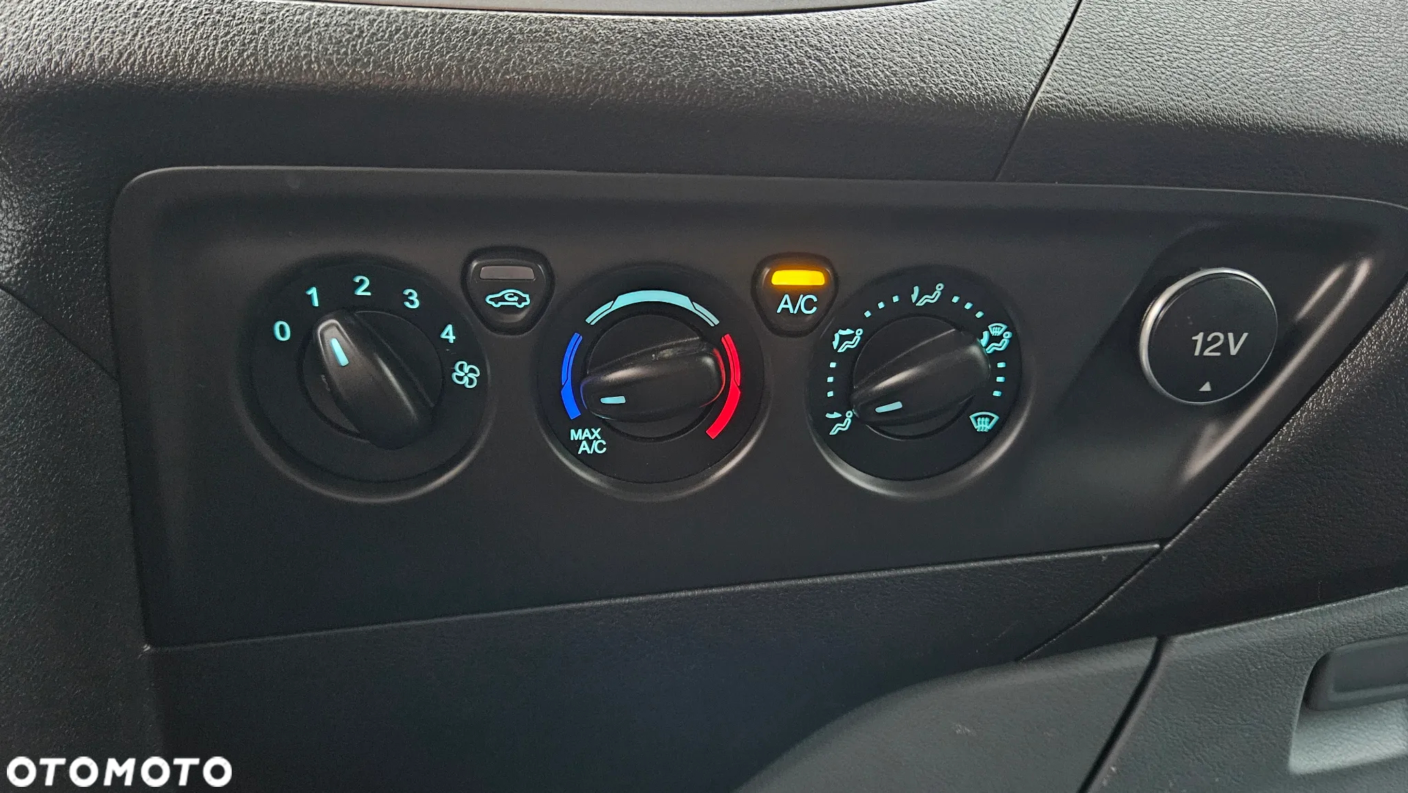 Ford Custom 2,0TDCI - 23