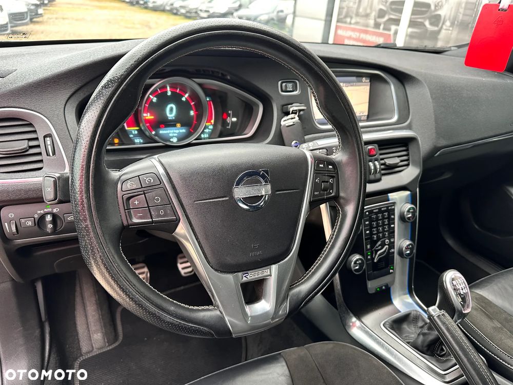 Volvo V40 D2 R-Design Summum - 28