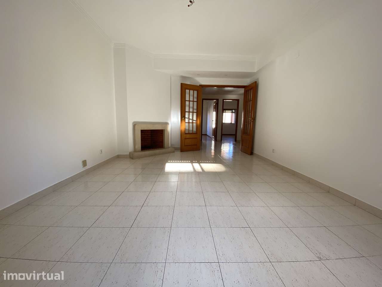 Excelente apartamento de 3 assoalhadas, com parqueamento. - Grande imagem: 3/13