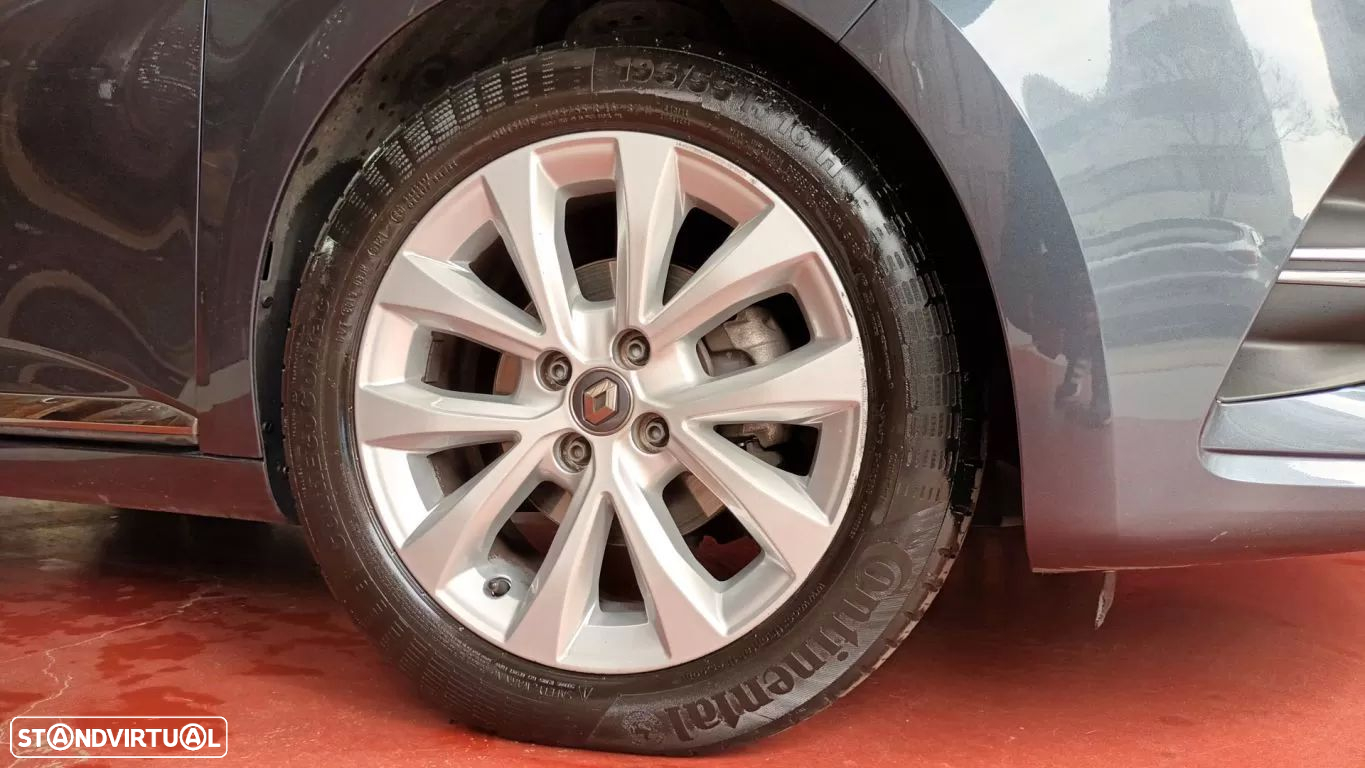 Renault Clio 1.0 TCe Techno Bi-Fuel - 10