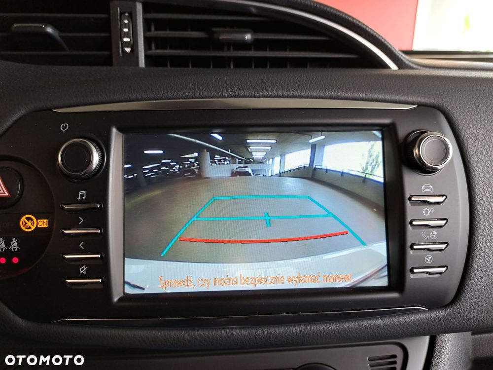 Toyota Yaris - 22