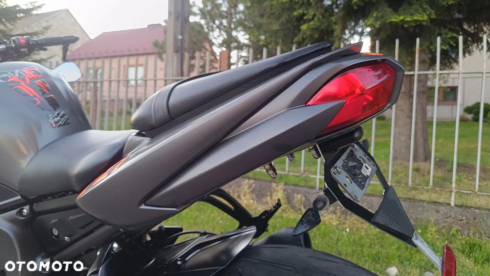 Yamaha FZ - 14