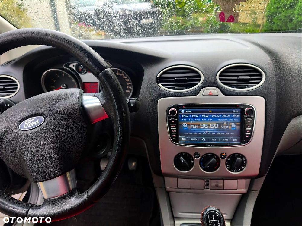 Ford Focus 1.6 Ti-VCT Trend - 22