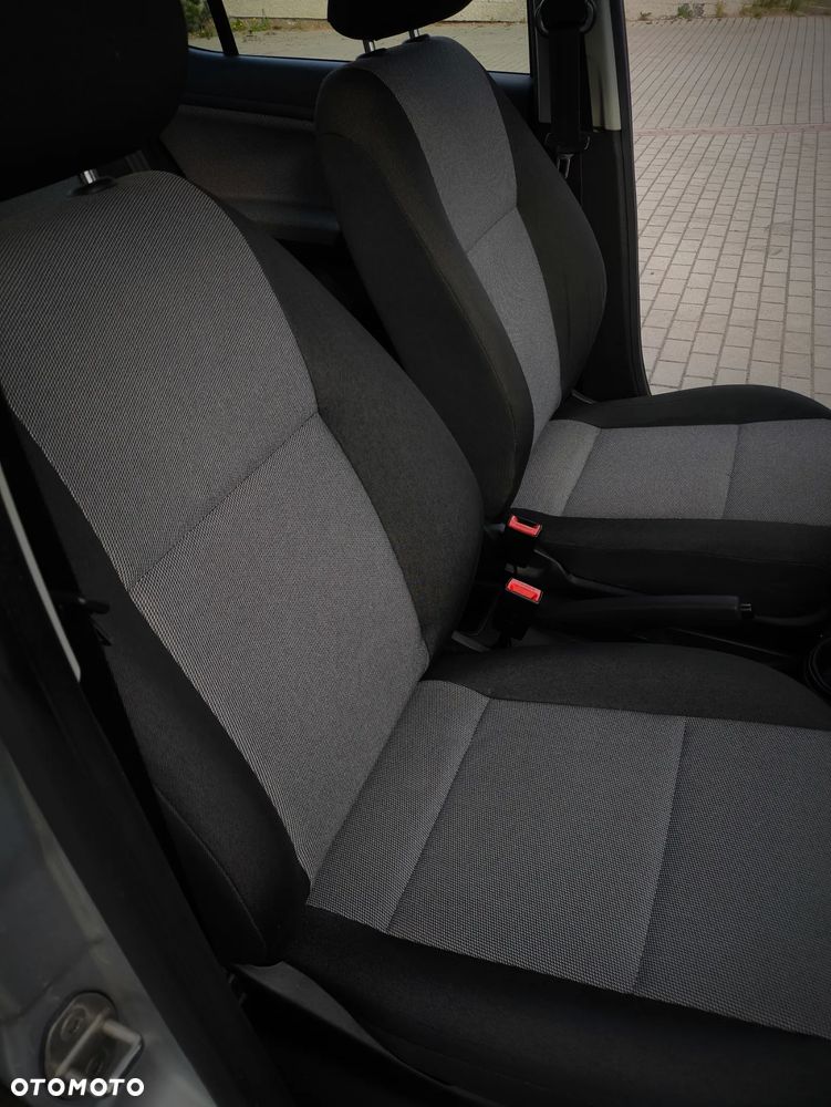 BMW Seria 3 - 39