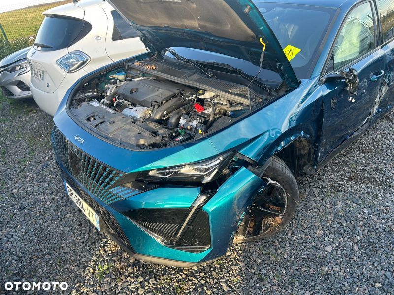 Peugeot 408 1.6 Plug-In Hybrid 180 Allure EAT8 - 6