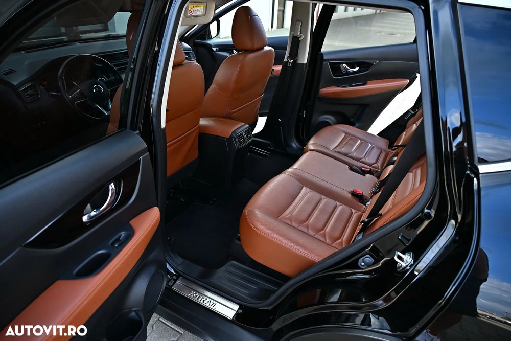 Nissan X-Trail 2.0 dCi ALL-MODE 4x4i Xtronic Tekna - 26