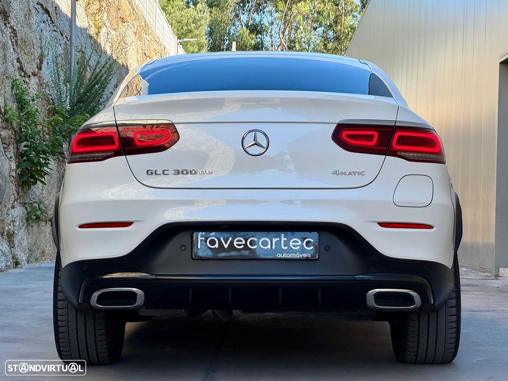 Mercedes-Benz GLC 300 de Coupe 4Matic 9G-TRONIC AMG Line Plus - 54