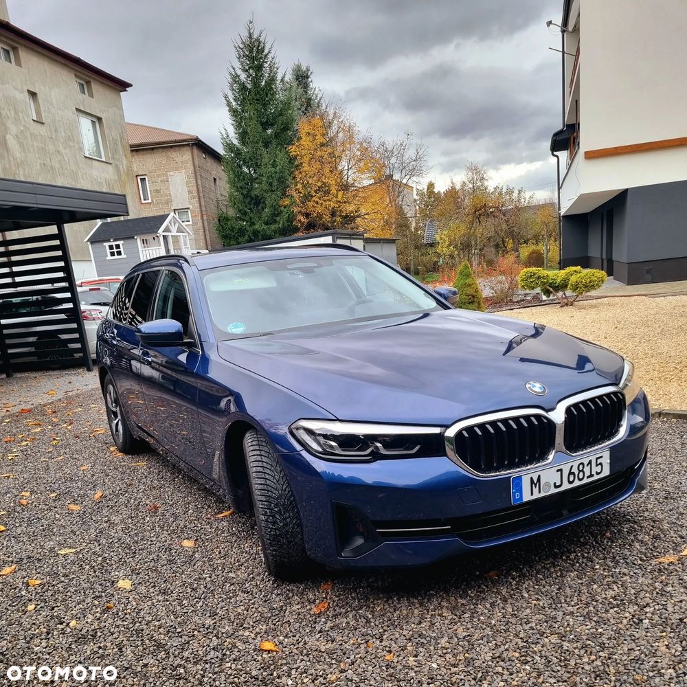 BMW Seria 5 520d Touring Luxury Line - 4