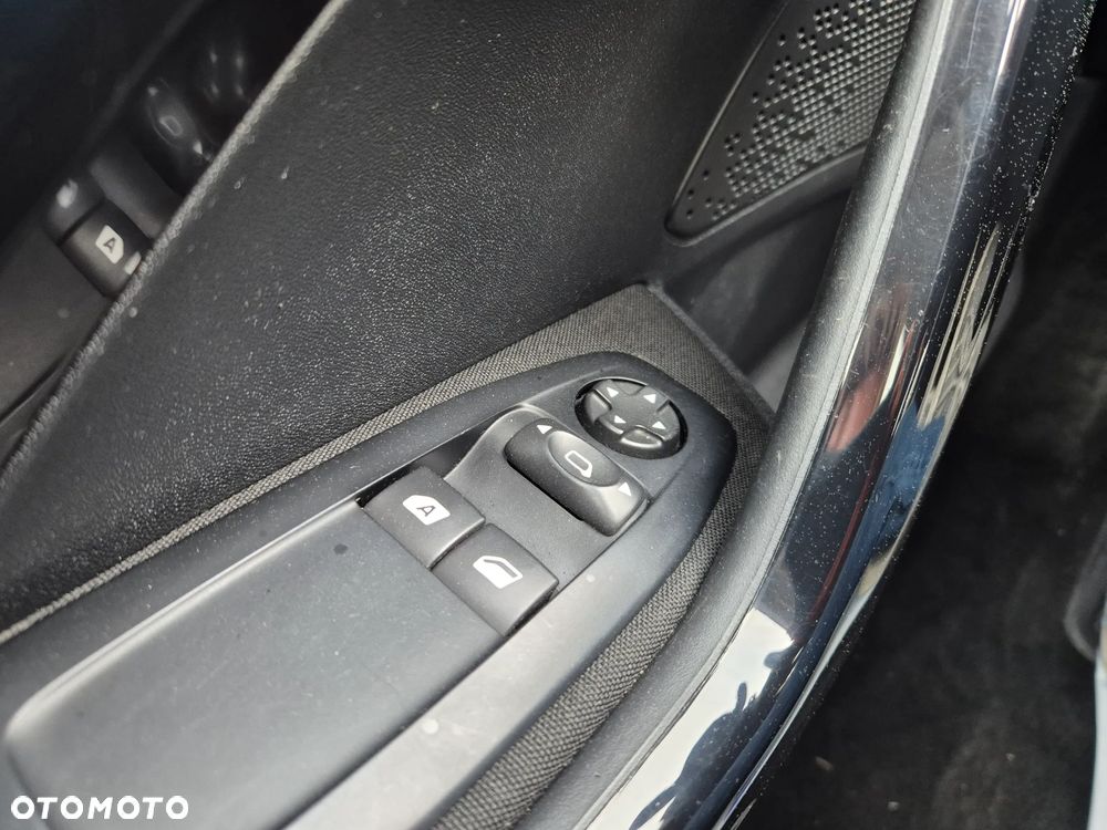 Peugeot 208 1.6 BlueHDi Active S&S - 13