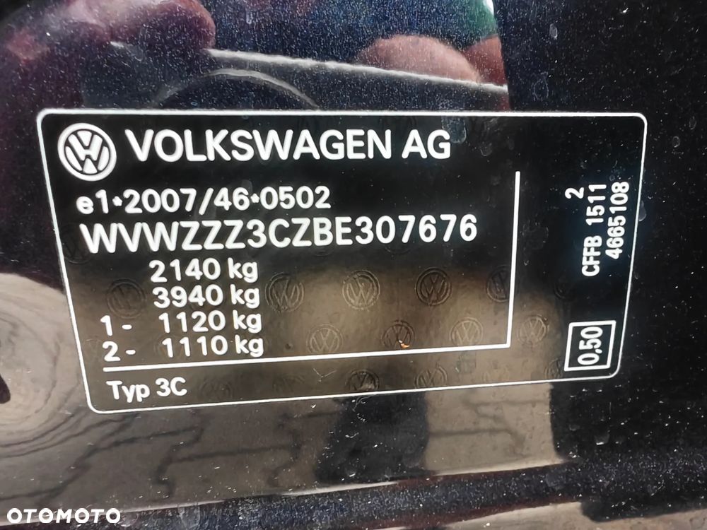 Volkswagen Passat 2.0 TDI Comfortline - 25