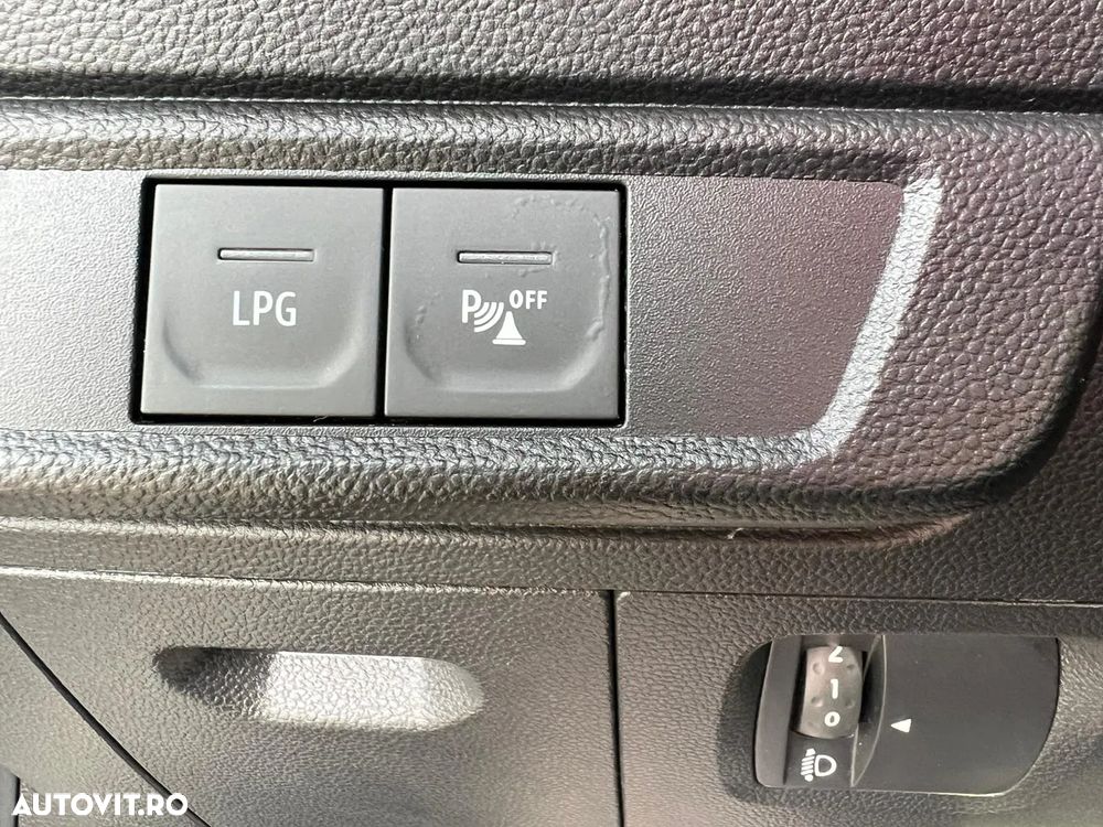 Dacia Logan ECO-G 100 MT6 Comfort - 22