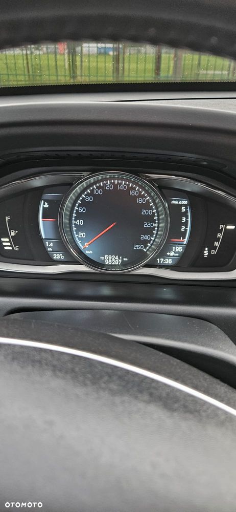 Volvo XC 60 D5 AWD Summum - 7