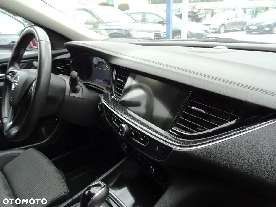 Opel Insignia 1.5 T Elite S&S - 12