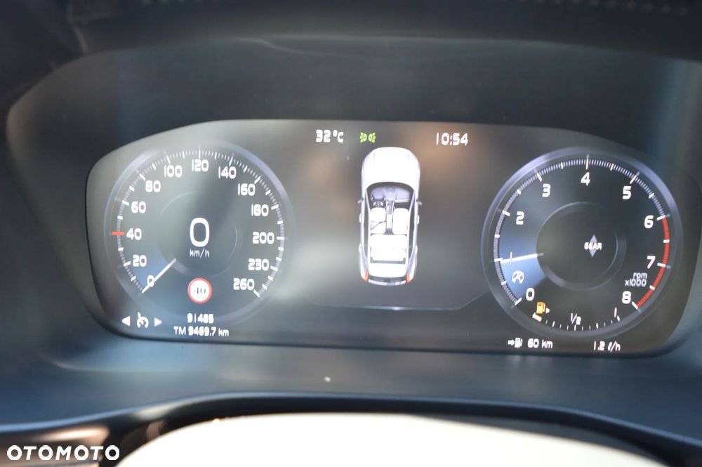 Volvo XC 40 T3 R-Design - 23