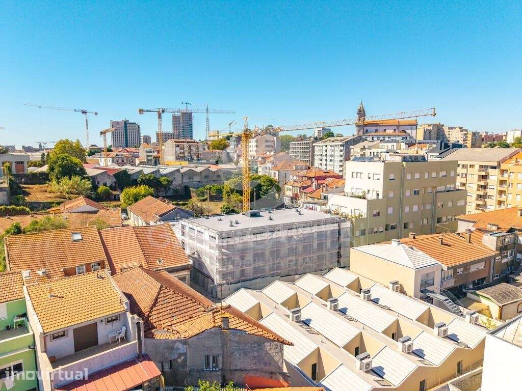 Prédio com 3 Pisos no Bonfim – Ideal para reabilitação e investimento - Grande imagem: 5/25