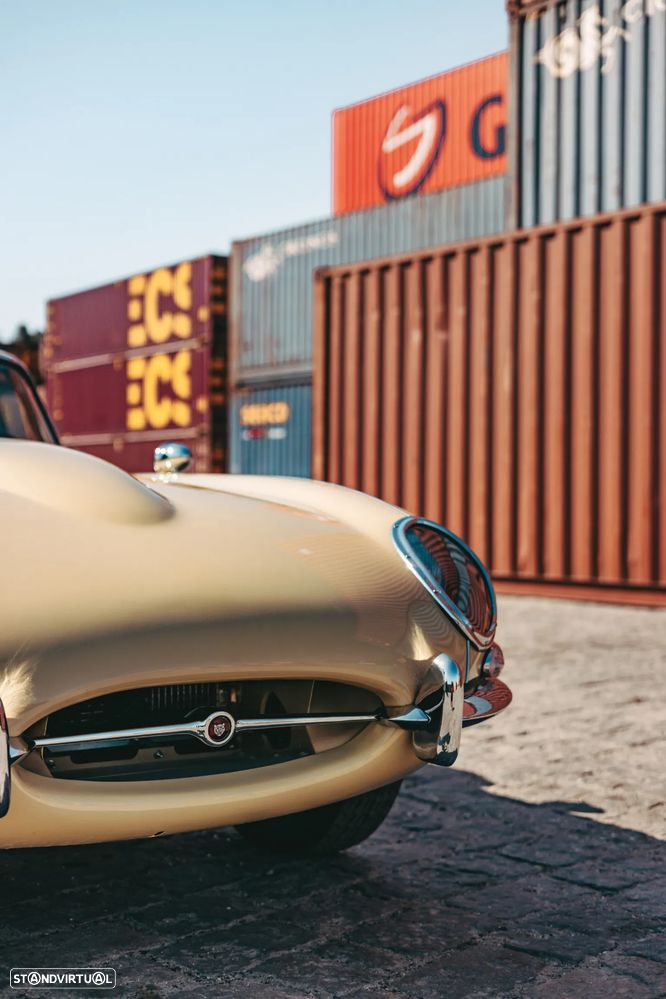 Jaguar E-Type - 5