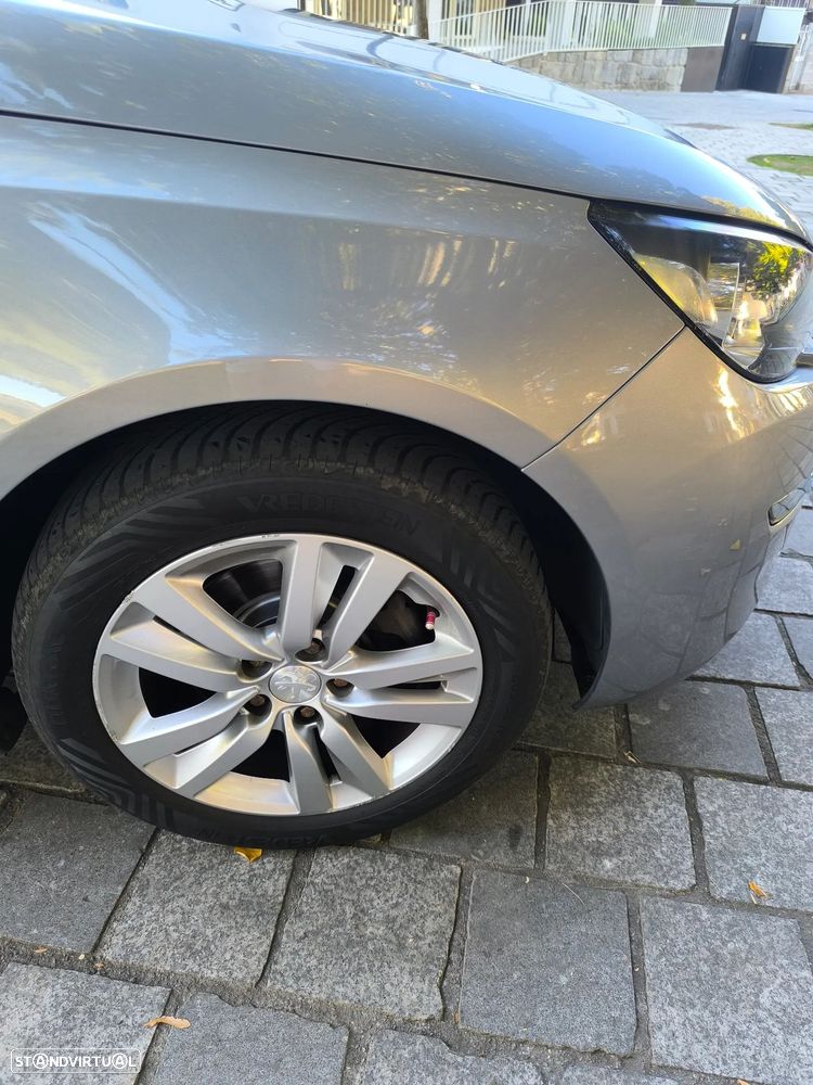 Peugeot 308 SW BlueHDi 120 Stop & Start Allure - 21