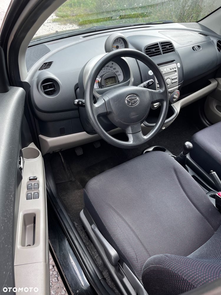 Daihatsu Sirion 1.3 - 11