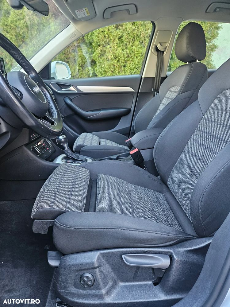 Audi Q3 2.0 TDI Quattro Stronic Design - 8