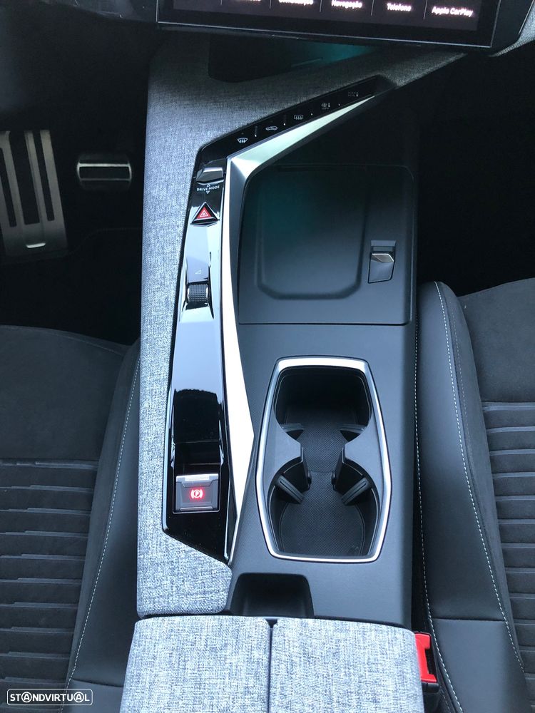 Peugeot 3008 1.6 Hybrid Allure Pack e-EAT8 - 40