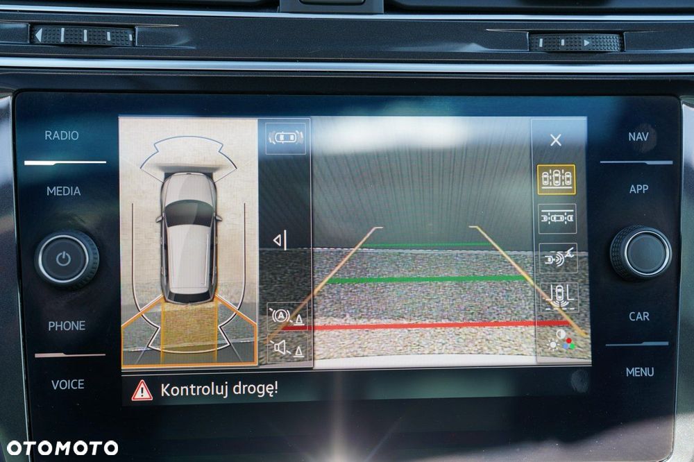 Volkswagen Tiguan - 11