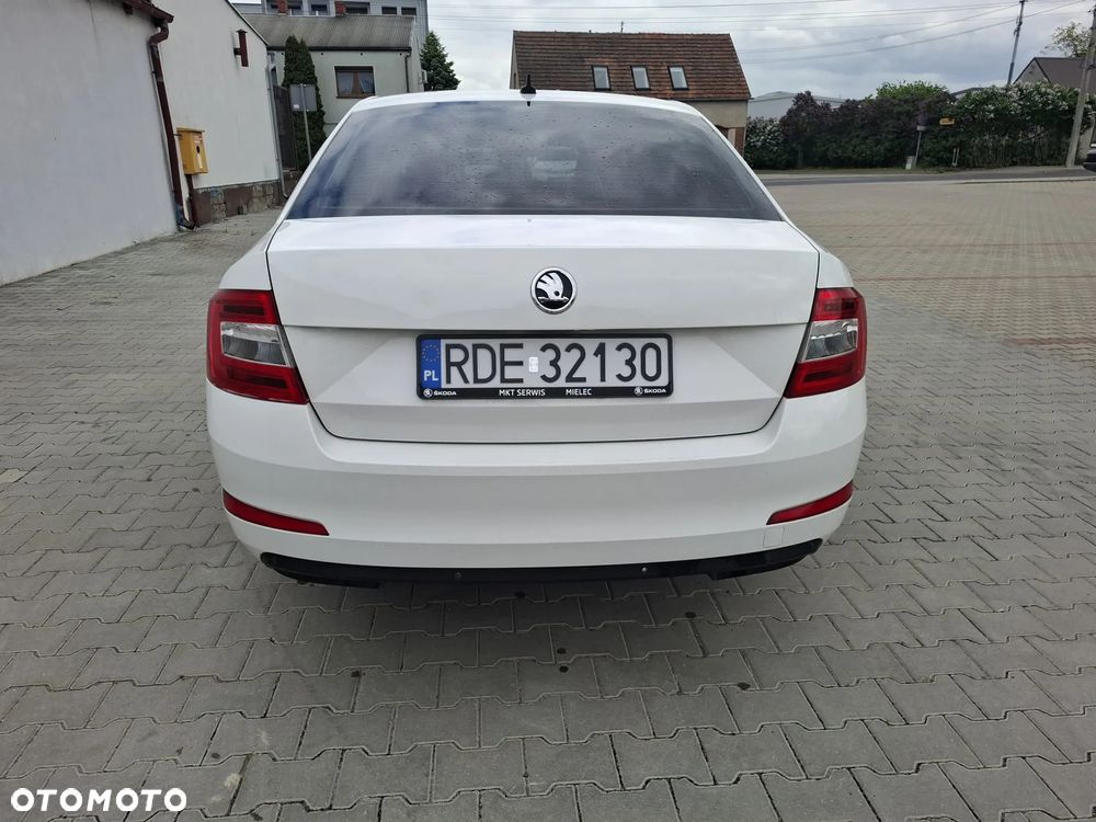 Skoda Octavia 2.0 TDI Ambition DSG - 14