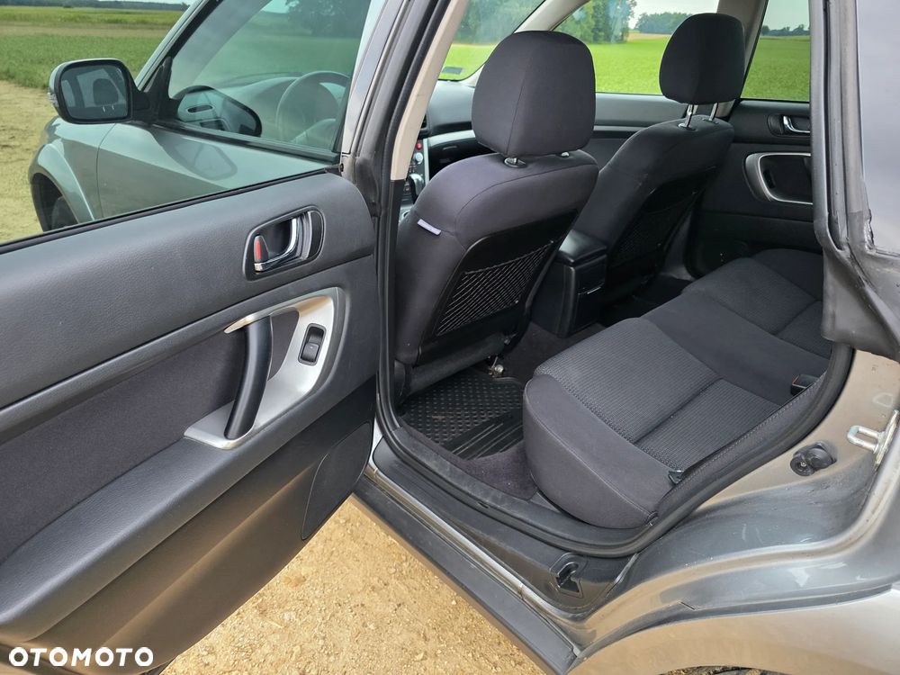 Subaru Outback - 13