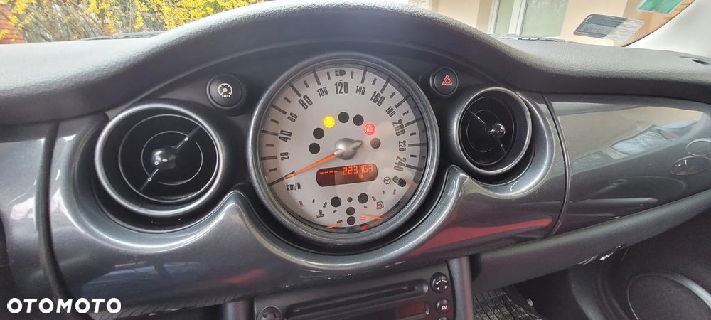 MINI ONE Standard - 9