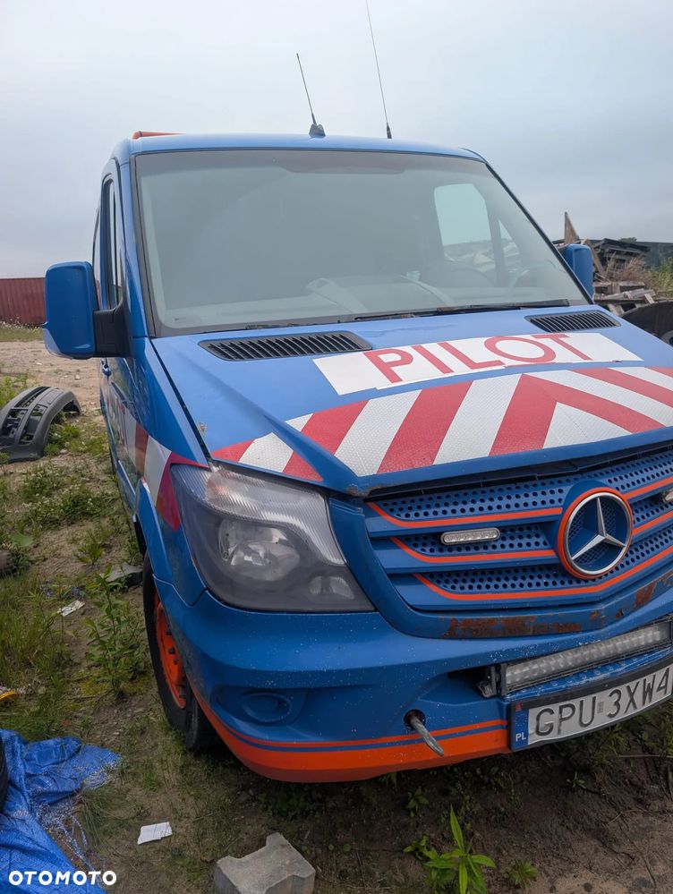 Mercedes-Benz Sprinter - 4