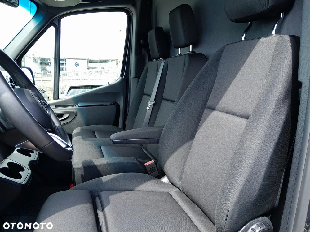 Mercedes-Benz Sprinter 317 - 10