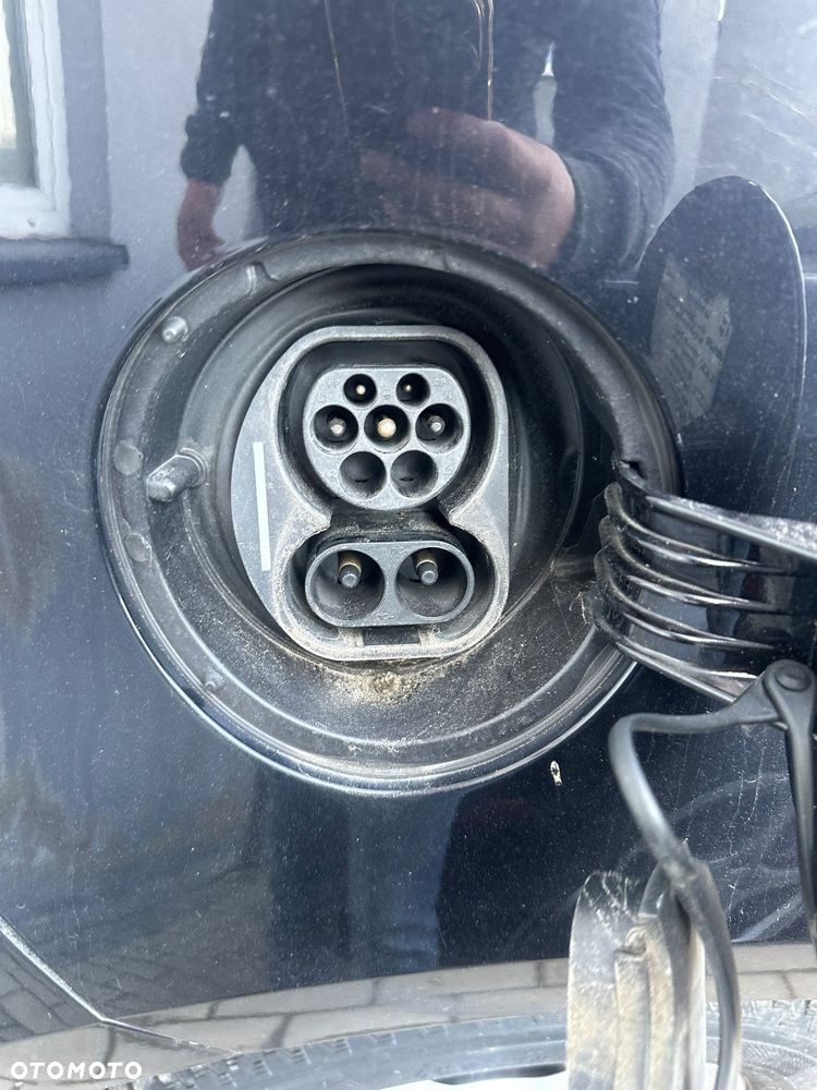 Volkswagen up! e-up - 12