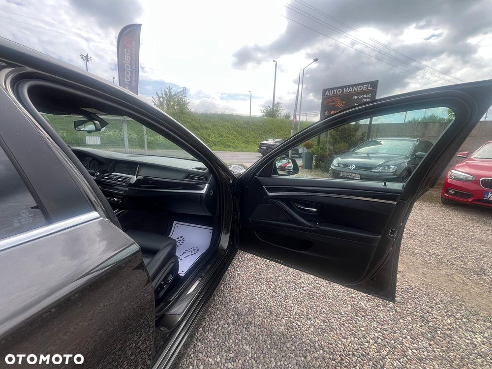 BMW Seria 5 520d Luxury Line - 26