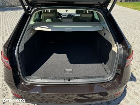 Skoda Superb 2.0 TDI 4x4 L&K DSG - 5