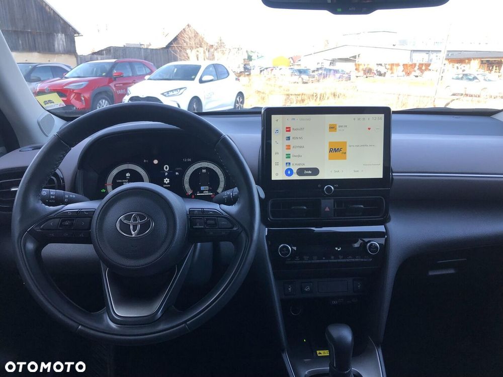 Toyota Yaris Cross - 12