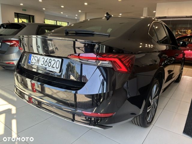 Skoda Octavia 1.5 TSI mHEV Sportline DSG - 5