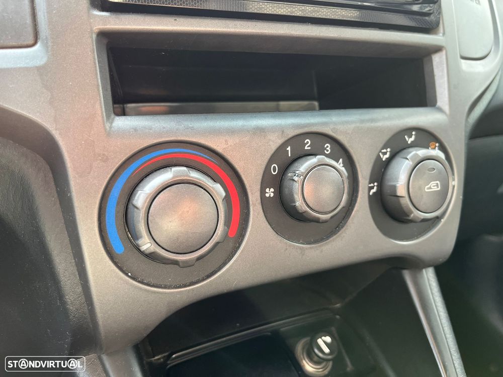Hyundai Matrix 1.5 CRDi GLS - 14