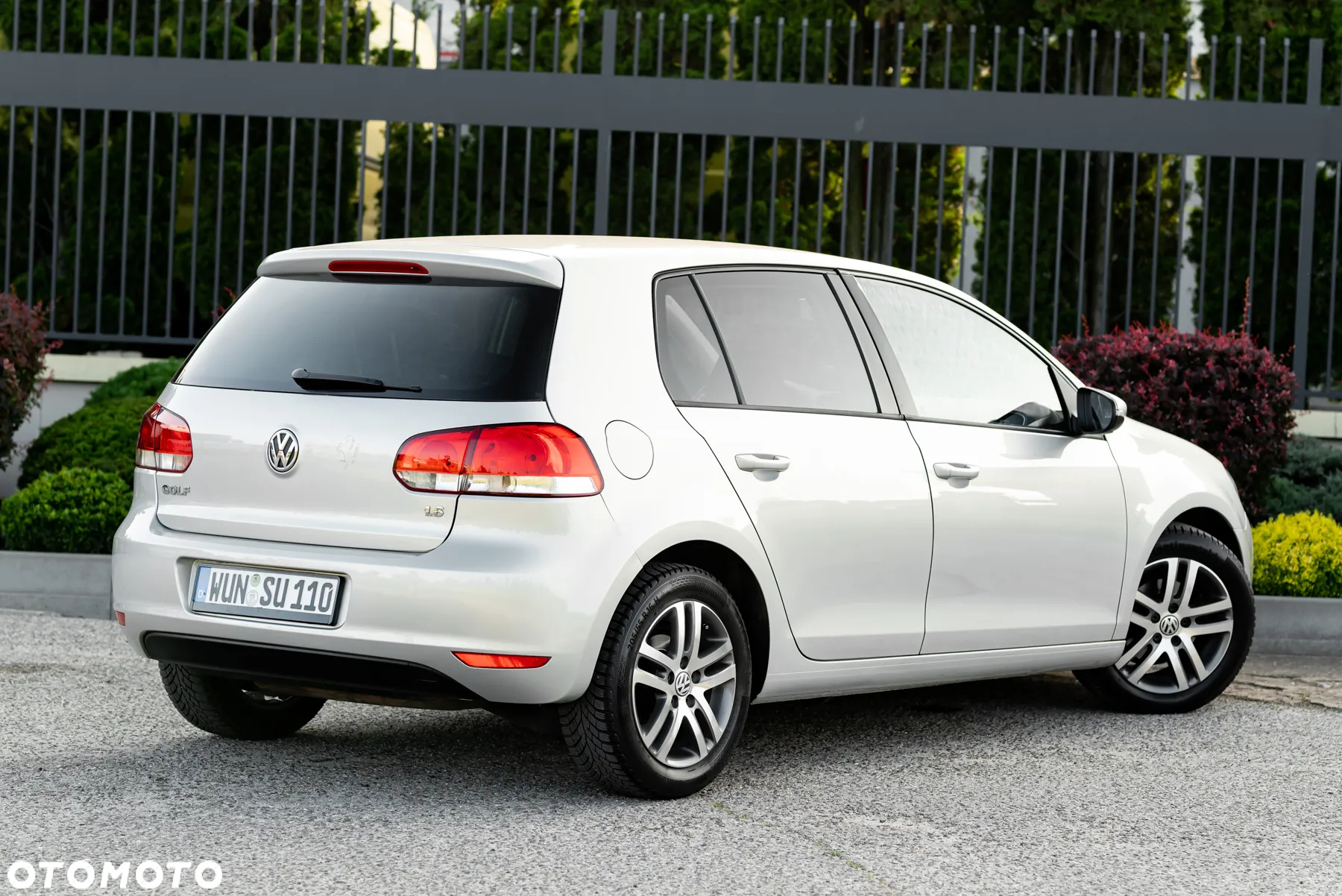 Volkswagen Golf 1.6 Comfortline - 12