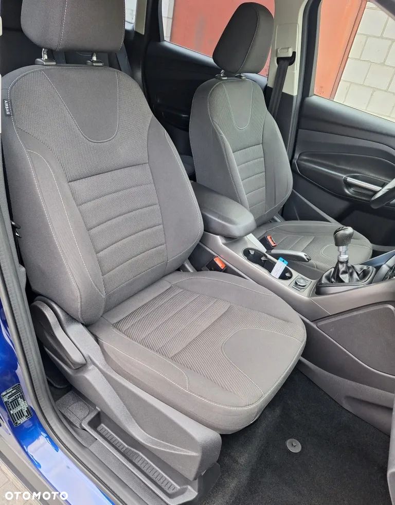 Ford Kuga 1.5 EcoBoost 2x4 Trend - 10