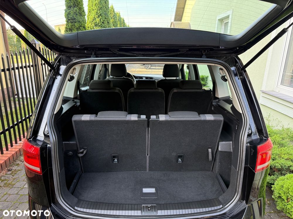 Volkswagen Touran 1.5 TSI EVO Comfortline - 17