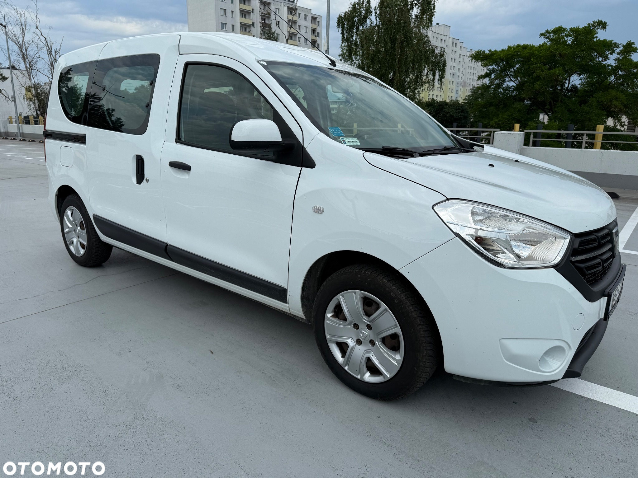 Dacia Dokker 1.5 Blue dCi Laureate - 11