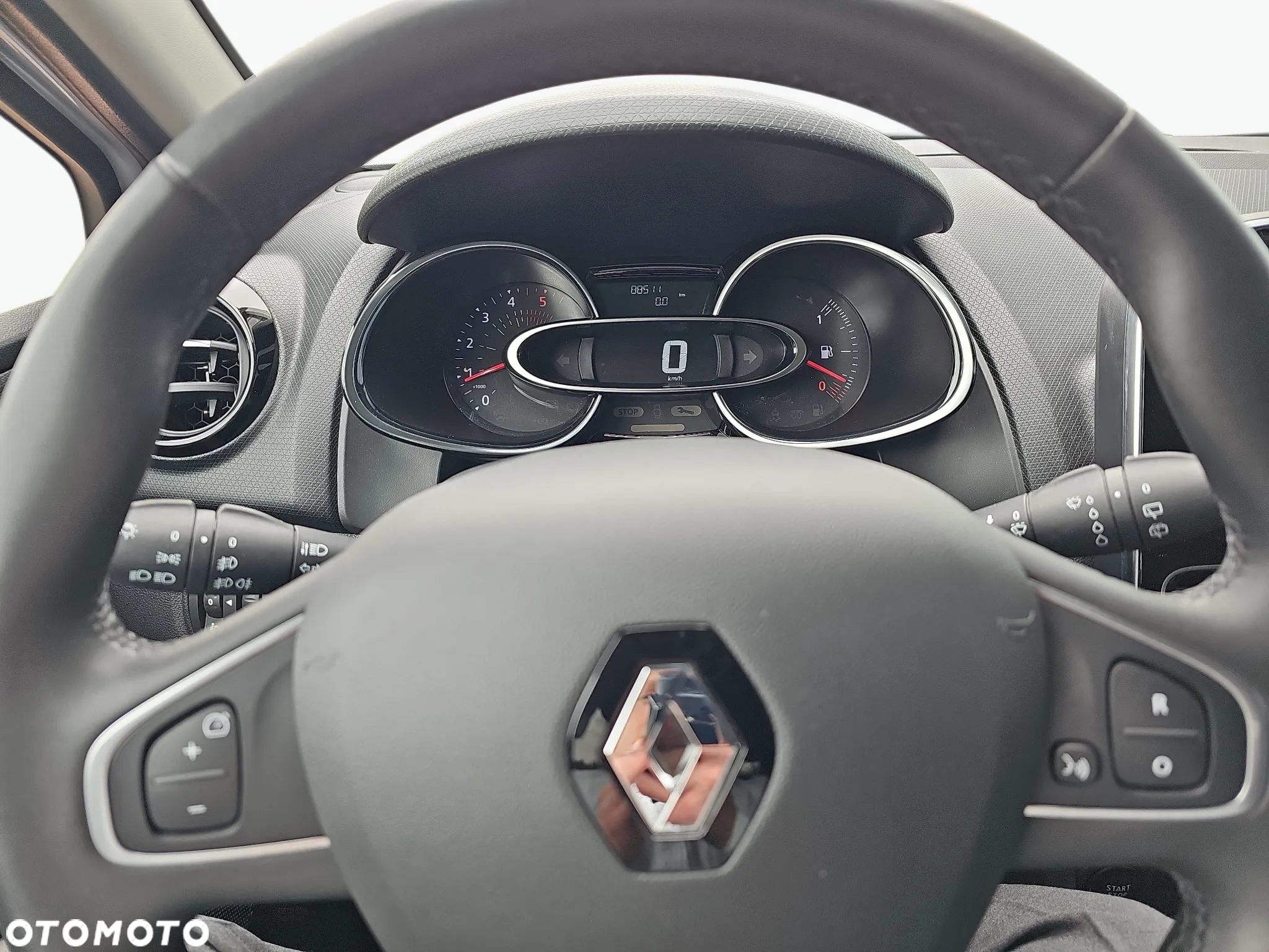 Renault Clio 1.5 dCi Energy Limited 2018 - 15