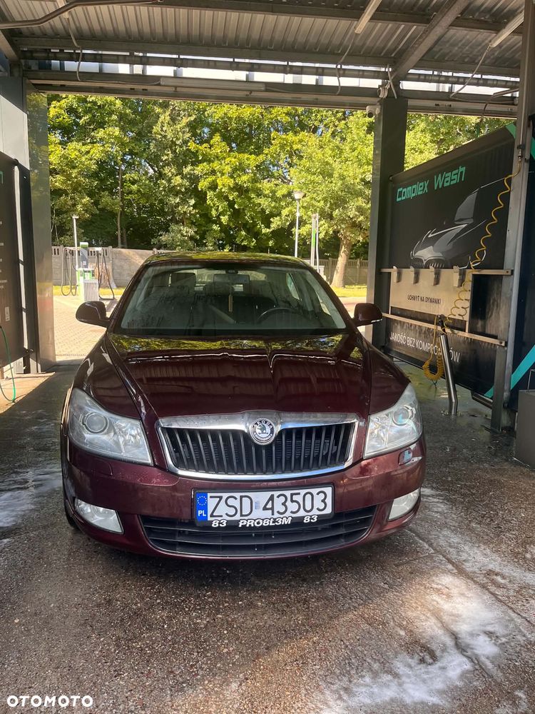 Skoda Octavia 2.0 TDI DPF DSG Elegance - 1