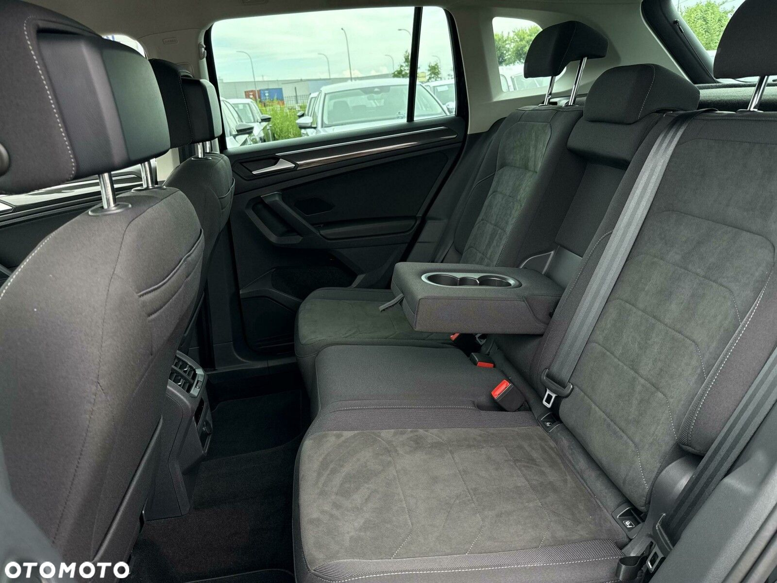 Volkswagen Tiguan 2.0 TSI 4Mot Life DSG - 10