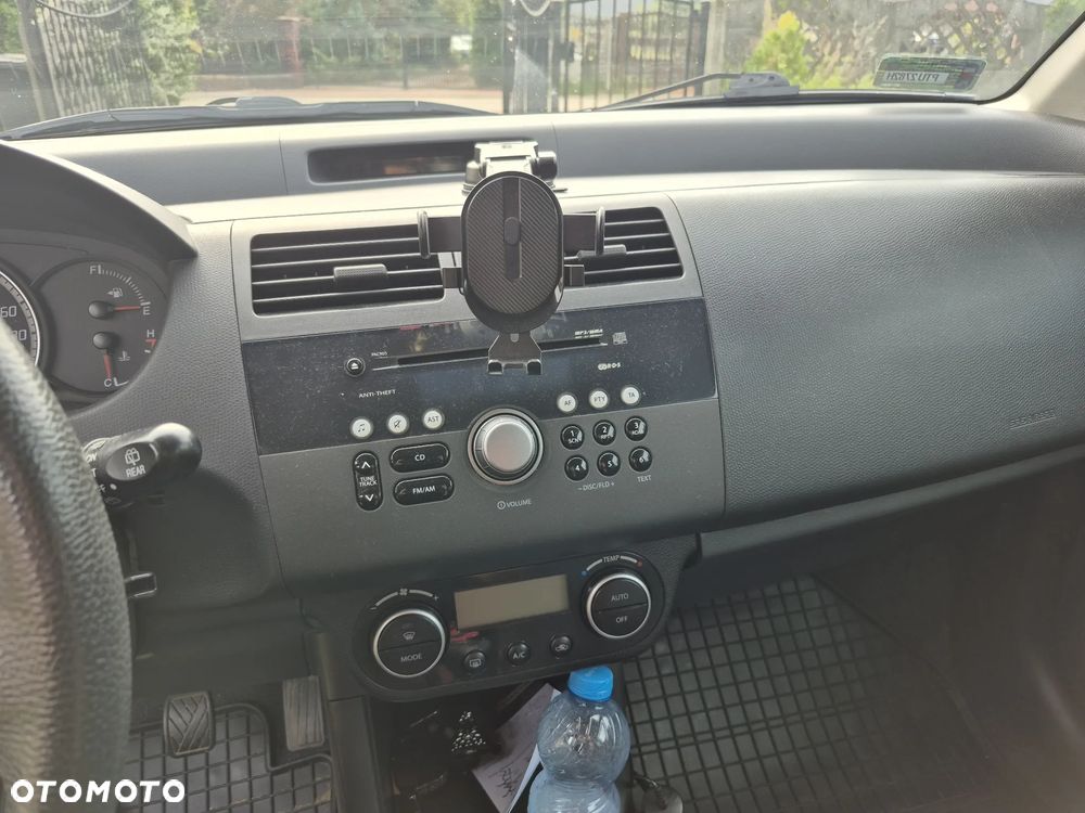 Suzuki Swift - 7