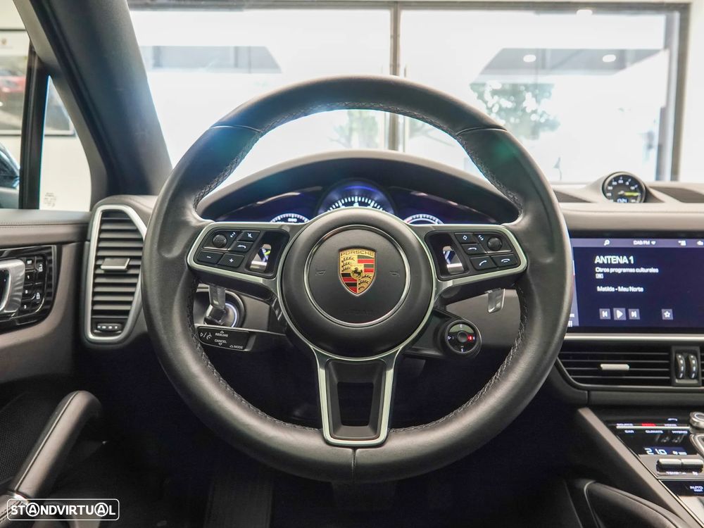 Porsche Cayenne Coupé E-Hybrid - 18