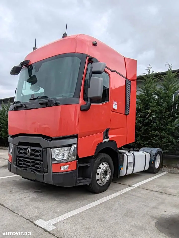 Renault T Sleeper Cab - 2